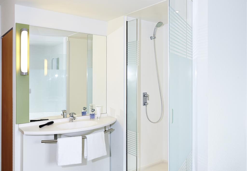 Ibis Budget Basel Pratteln Habitación foto